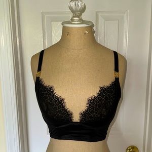 VA Lace Corset Bra